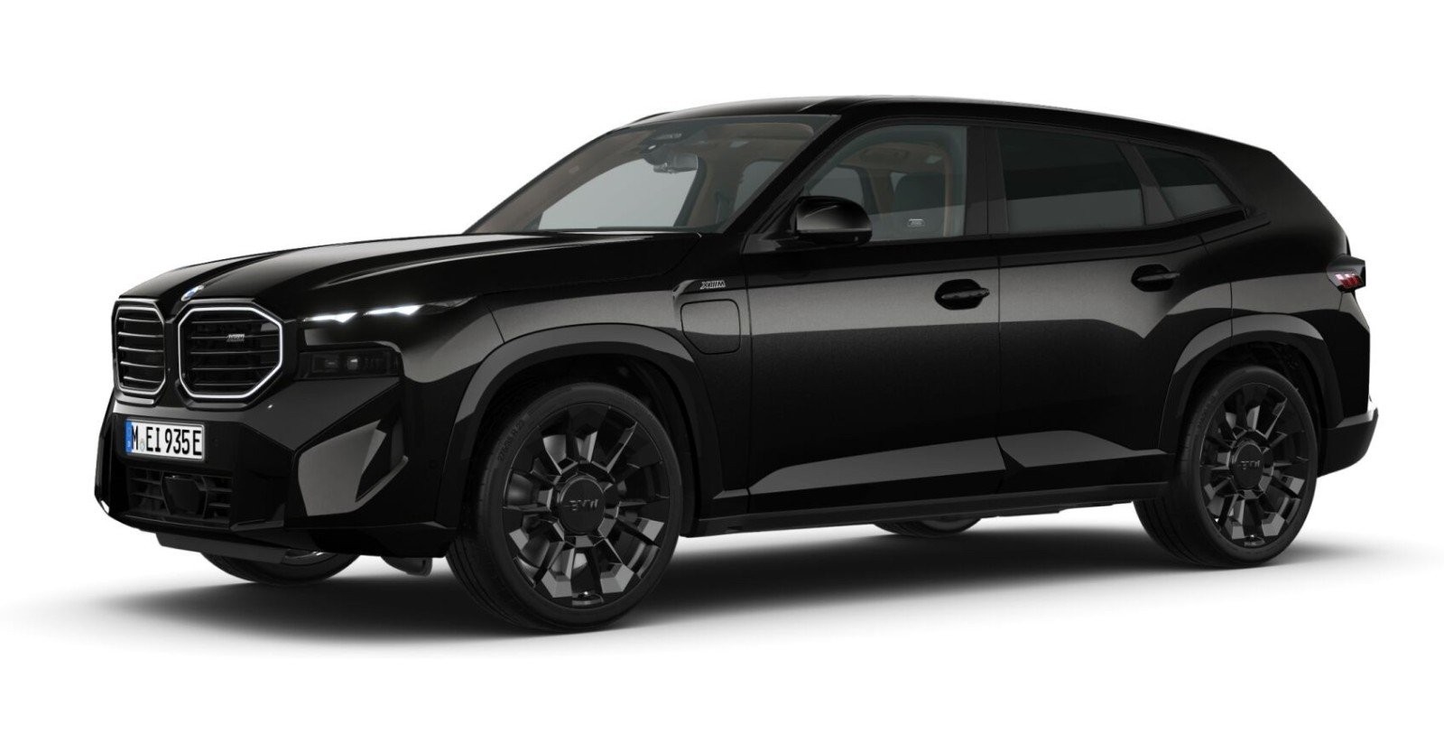 BMW XM 50e in Schwarz von vorne BMW XM 50e in Schwarz von vorne