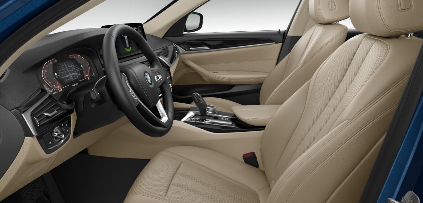 BMW BMW 5er im Innenraum seitlich BMW BMW 5er im Innenraum seitlich