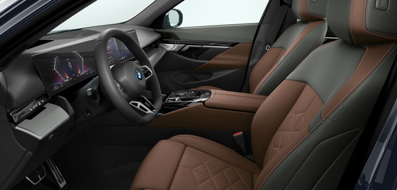 BMW BMW 5er im Innenraum seitlich BMW BMW 5er im Innenraum seitlich