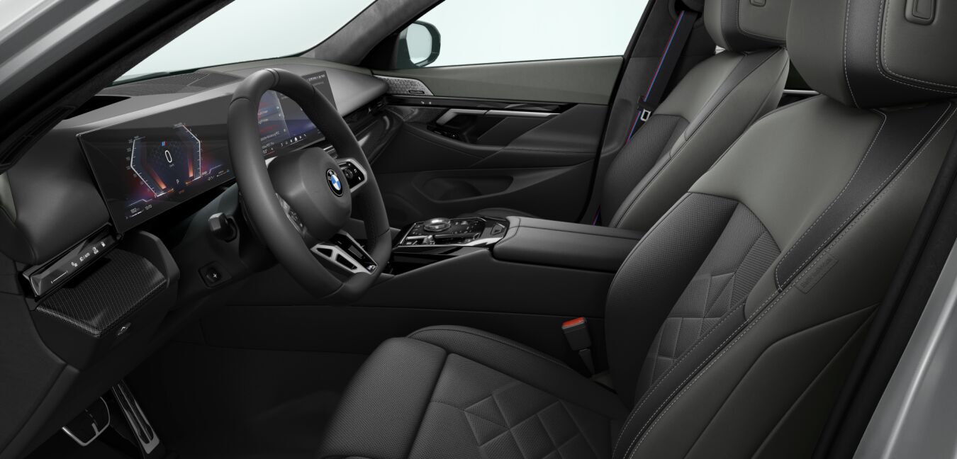 BMW BMW 5er im Innenraum seitlich BMW BMW 5er im Innenraum seitlich