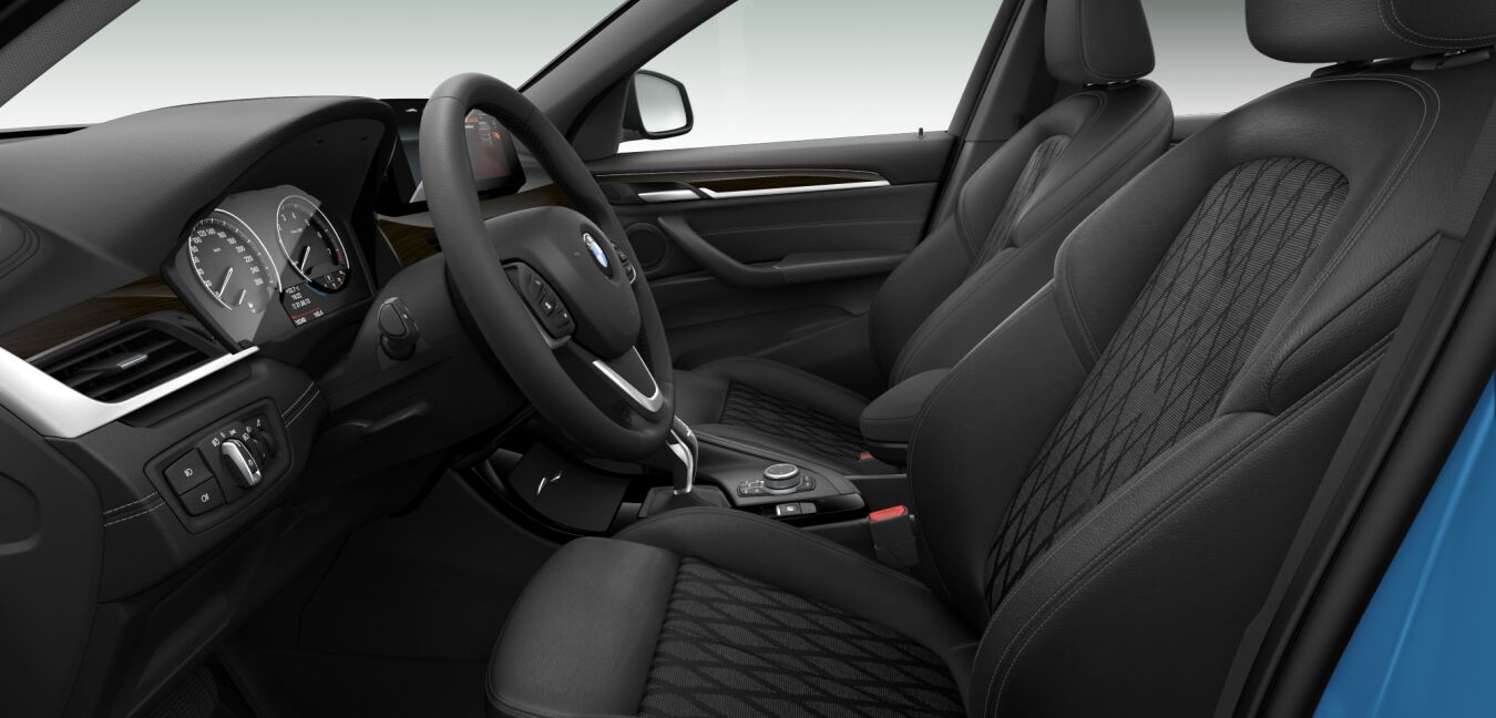 BMW BMW X im Innenraum seitlich BMW BMW X im Innenraum seitlich