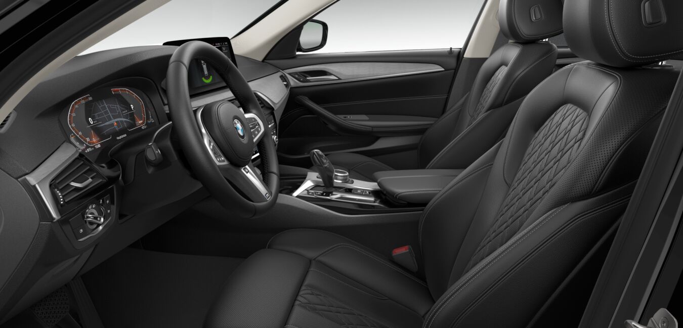 BMW BMW 5er im Innenraum seitlich BMW BMW 5er im Innenraum seitlich