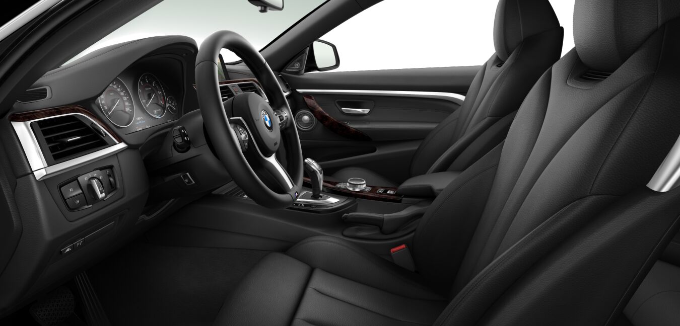 BMW BMW 4er im Innenraum seitlich BMW BMW 4er im Innenraum seitlich
