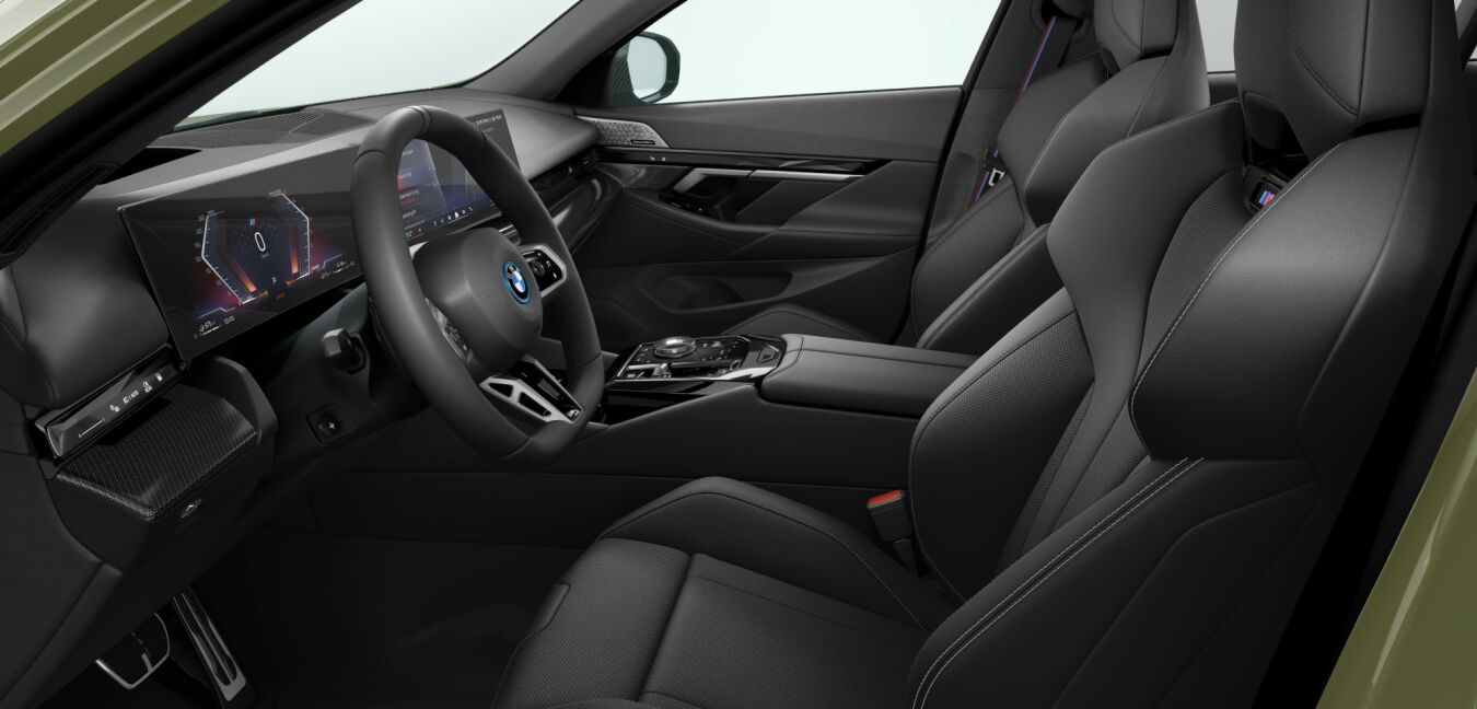 BMW BMW 5er im Innenraum seitlich BMW BMW 5er im Innenraum seitlich