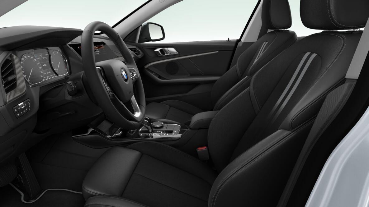 BMW BMW 2er im Innenraum seitlich BMW BMW 2er im Innenraum seitlich