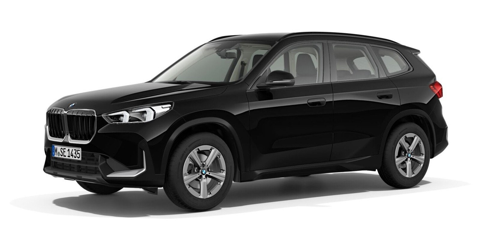 BMW X1 sDrive18i in Schwarz von vorne BMW X1 sDrive18i in Schwarz von vorne