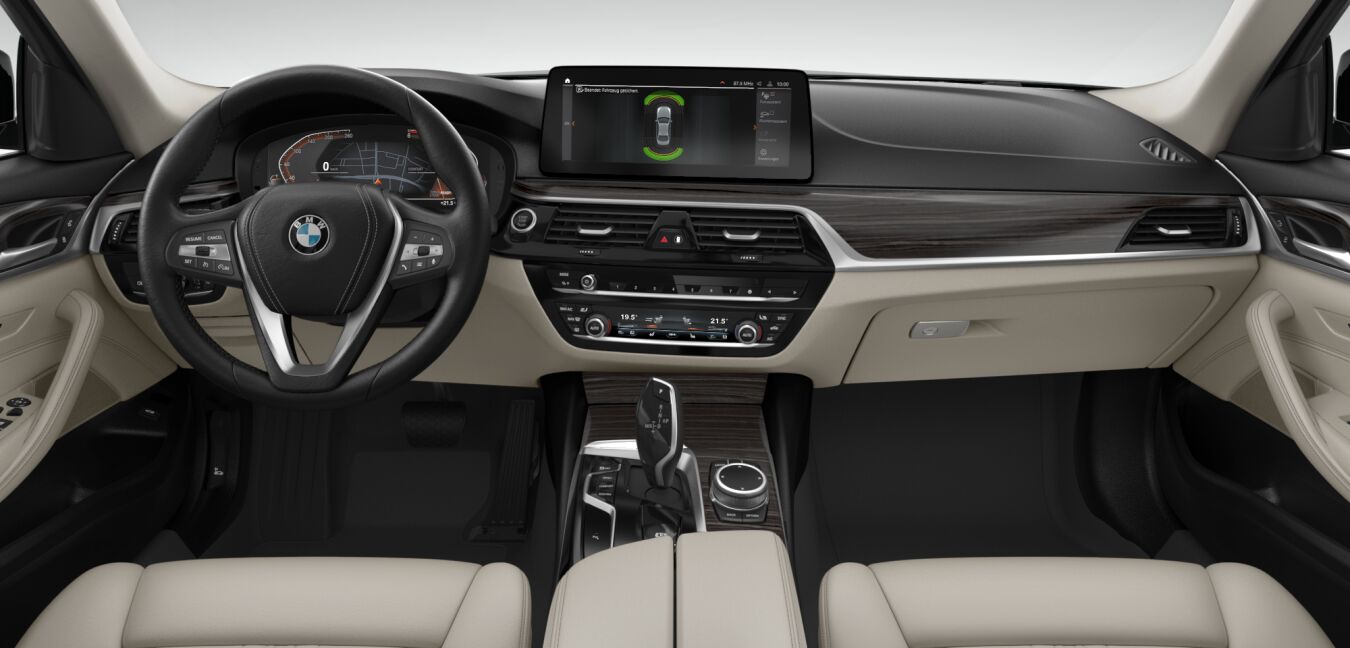 BMW BMW 5er im Innenraum von vorne BMW BMW 5er im Innenraum von vorne