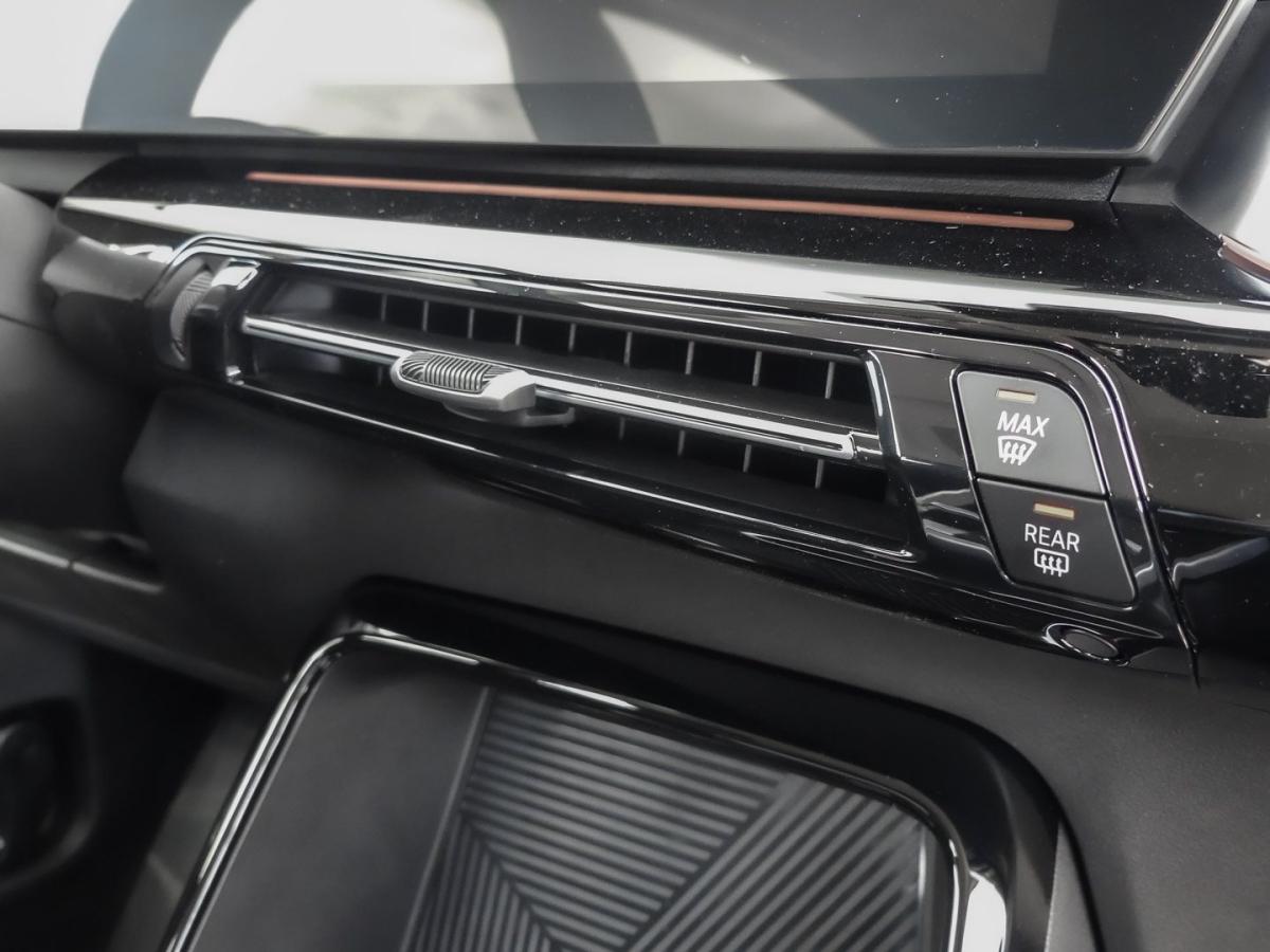 BMW X2 sDrive20i im Innenraum