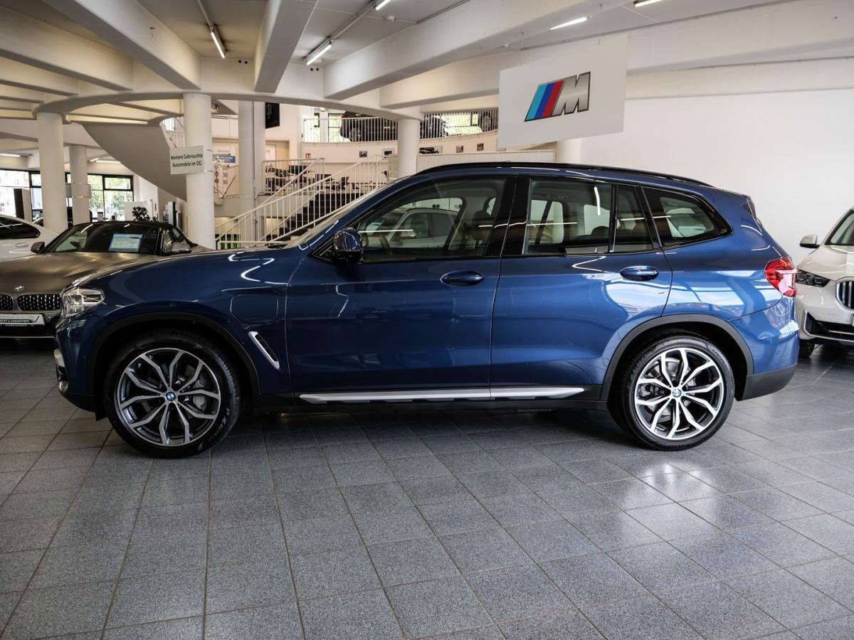 Originalaufnahme des Fahrzeugs Originalaufnahme des Fahrzeugs