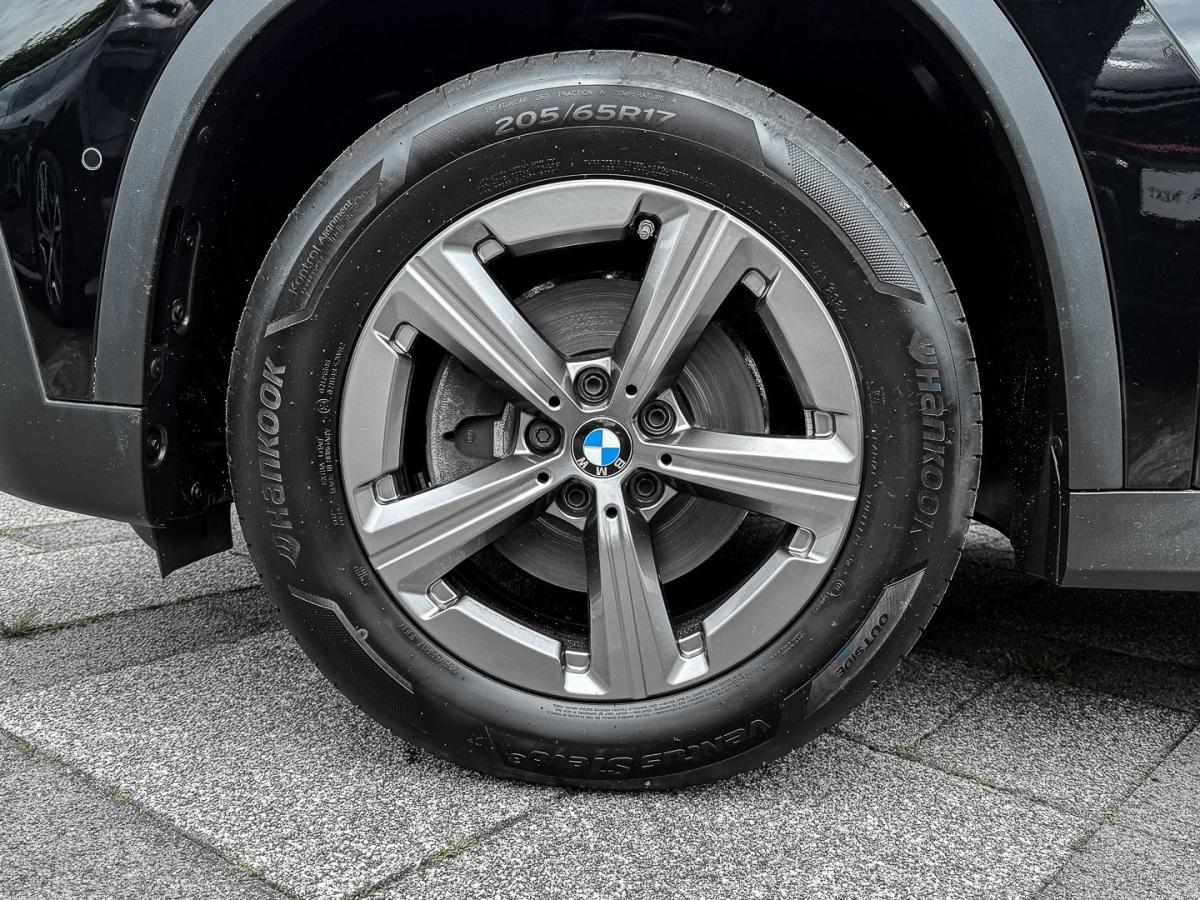 Originalaufnahme des Fahrzeugs Originalaufnahme des Fahrzeugs