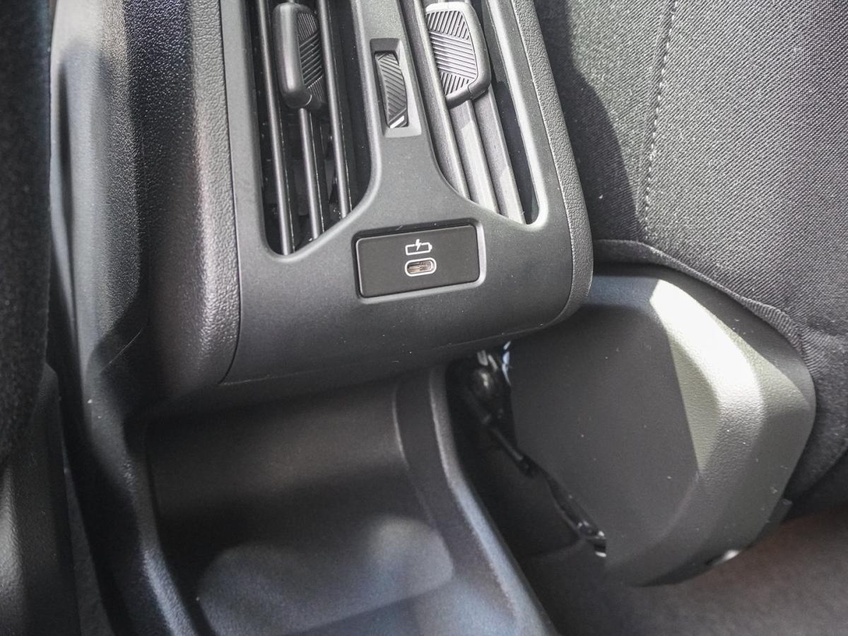 Originalaufnahme des Fahrzeugs Originalaufnahme des Fahrzeugs