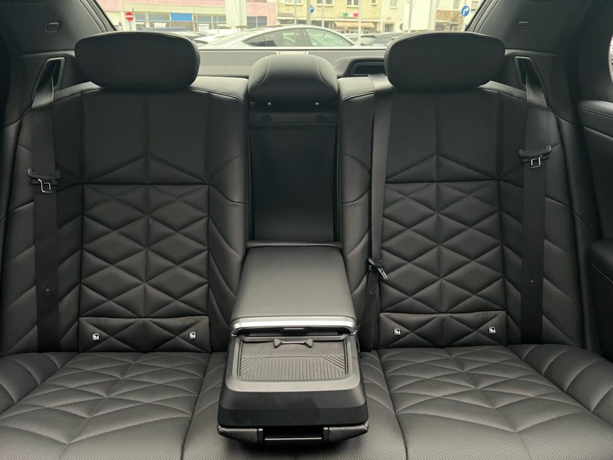 Originalaufnahme des Fahrzeugs Originalaufnahme des Fahrzeugs