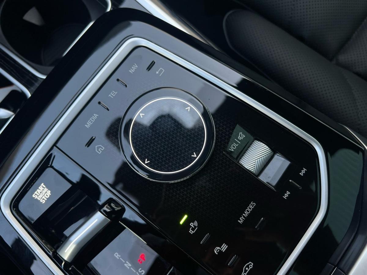 BMW 740d xDrive Limousine im Innenraum