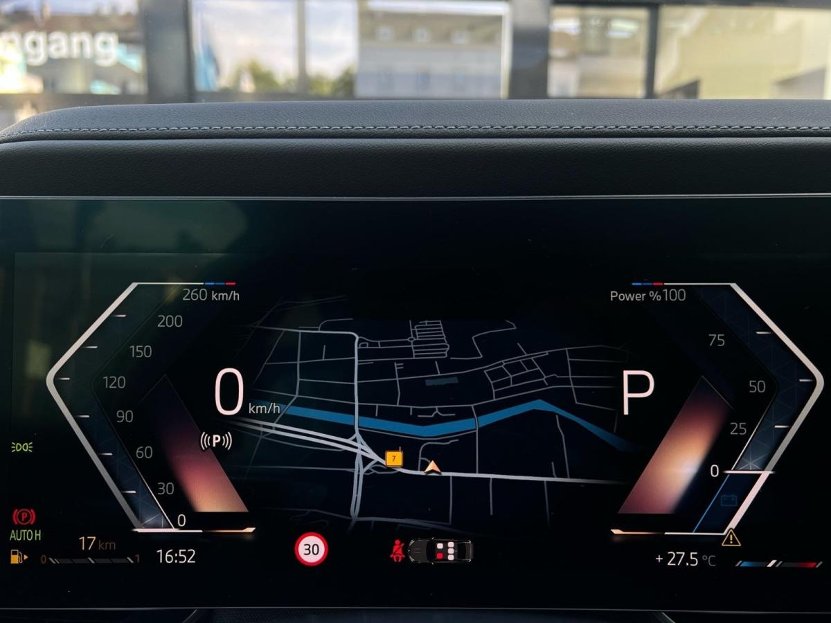 BMW 740d xDrive Limousine im Innenraum