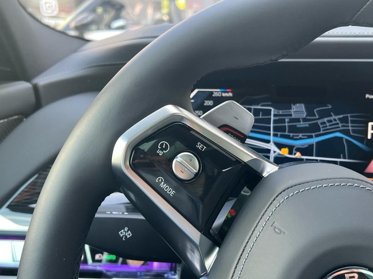 BMW 740d xDrive Limousine im Innenraum