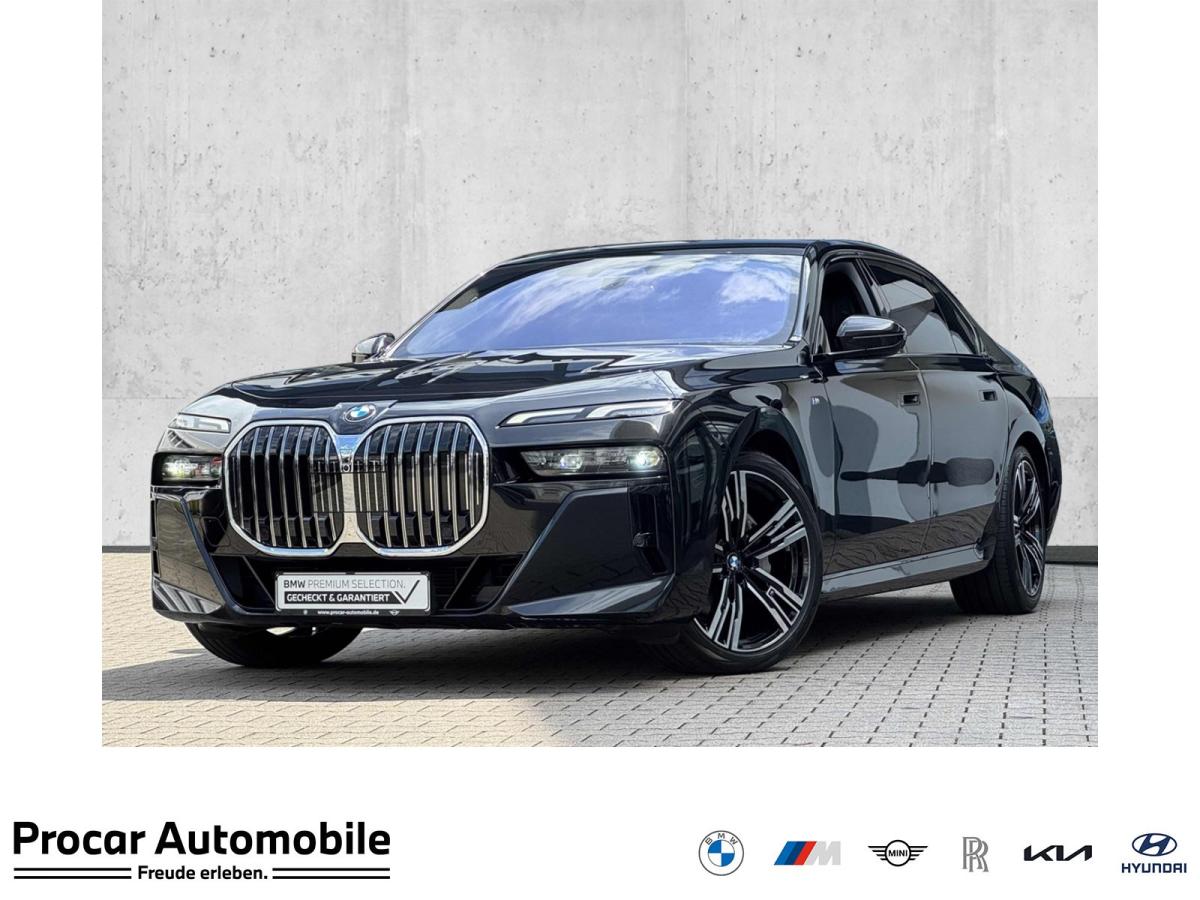 BMW 740d xDrive Limousine von vorne in Schwarz