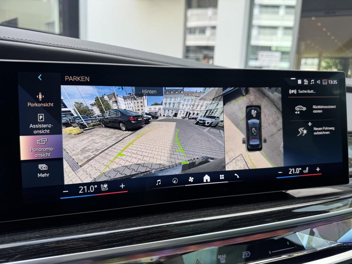 BMW 740d xDrive Limousine im Innenraum