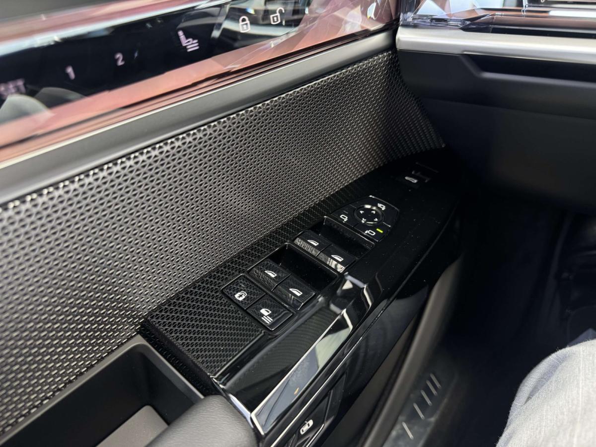 BMW 740d xDrive Limousine im Innenraum
