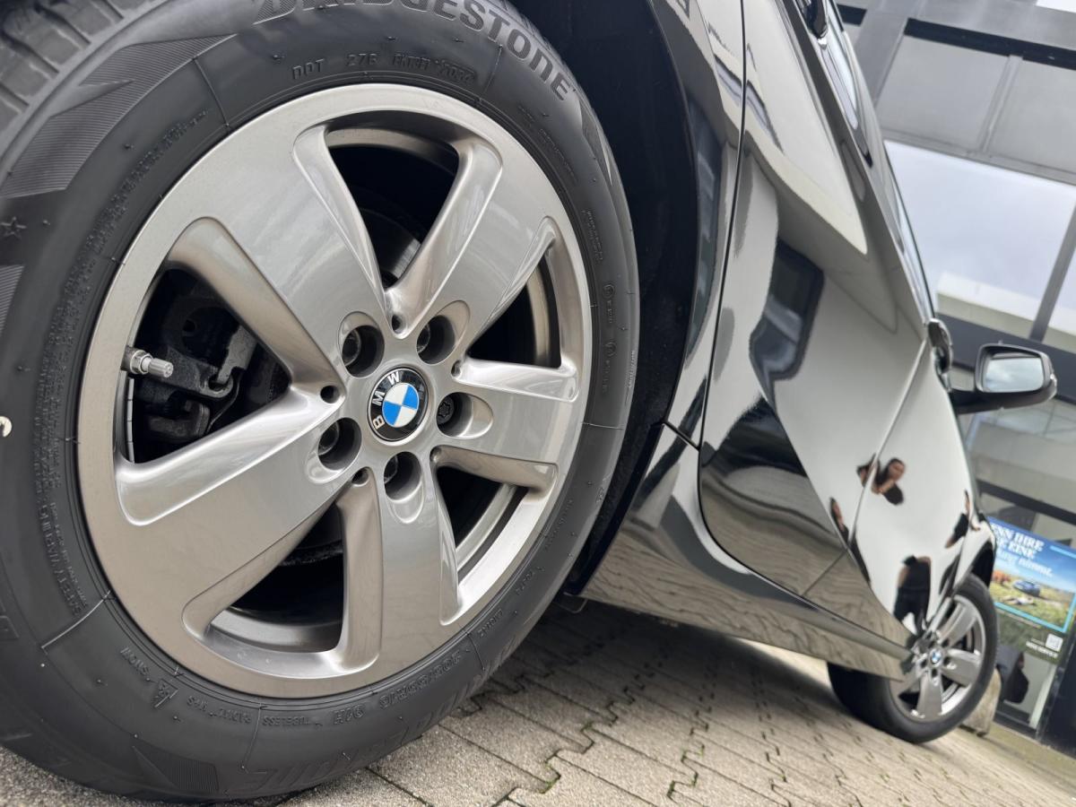 Originalaufnahme des Fahrzeugs Originalaufnahme des Fahrzeugs