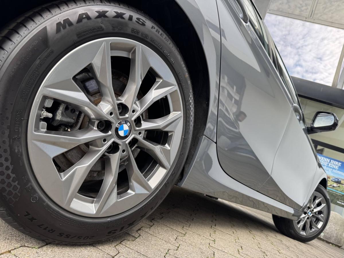 Originalaufnahme des Fahrzeugs Originalaufnahme des Fahrzeugs