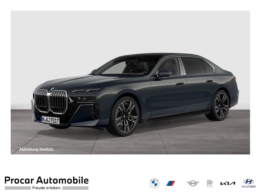 BMW 740d xDrive Limousine von vorne in Grau