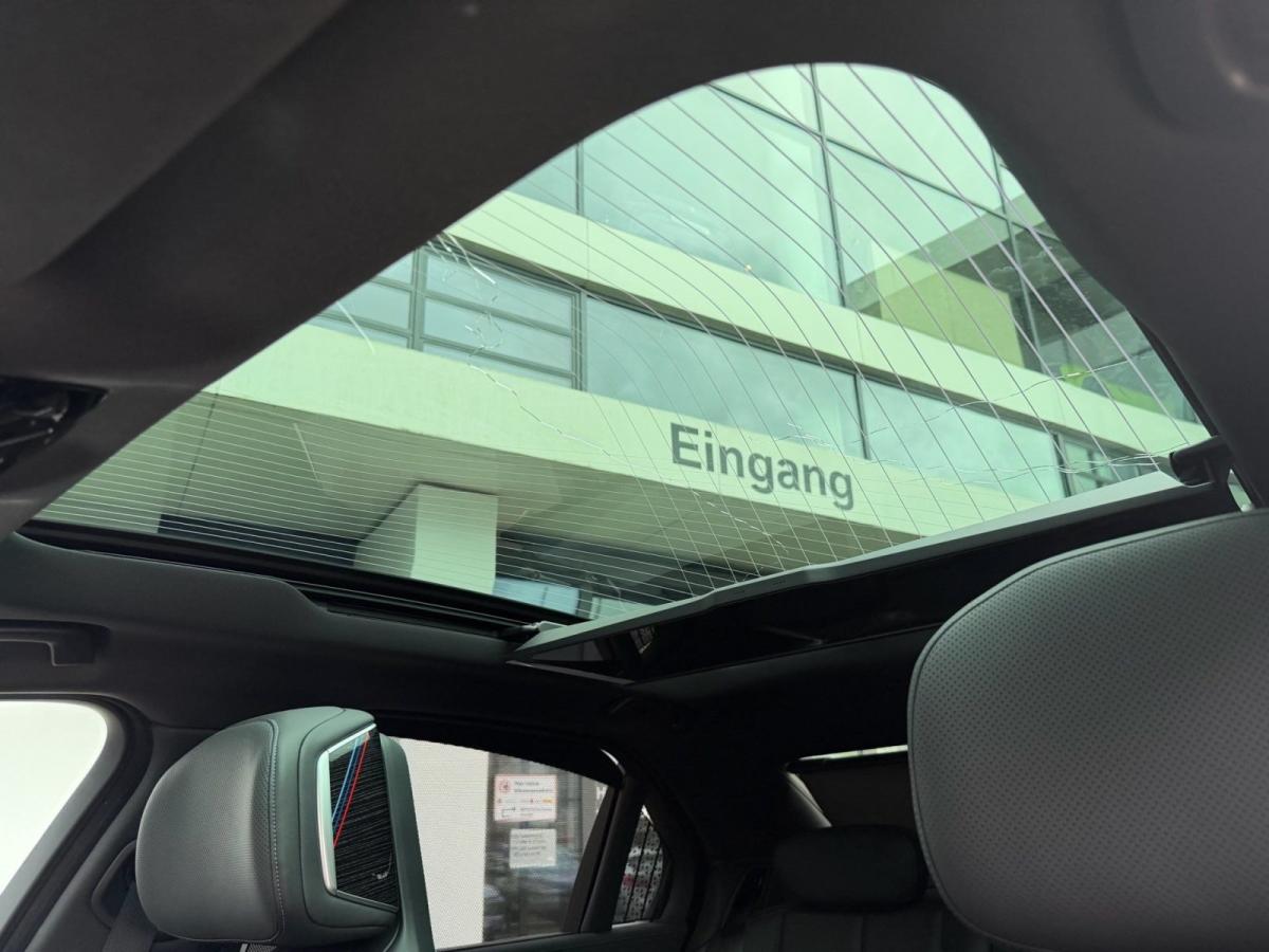 Originalaufnahme des Fahrzeugs Originalaufnahme des Fahrzeugs