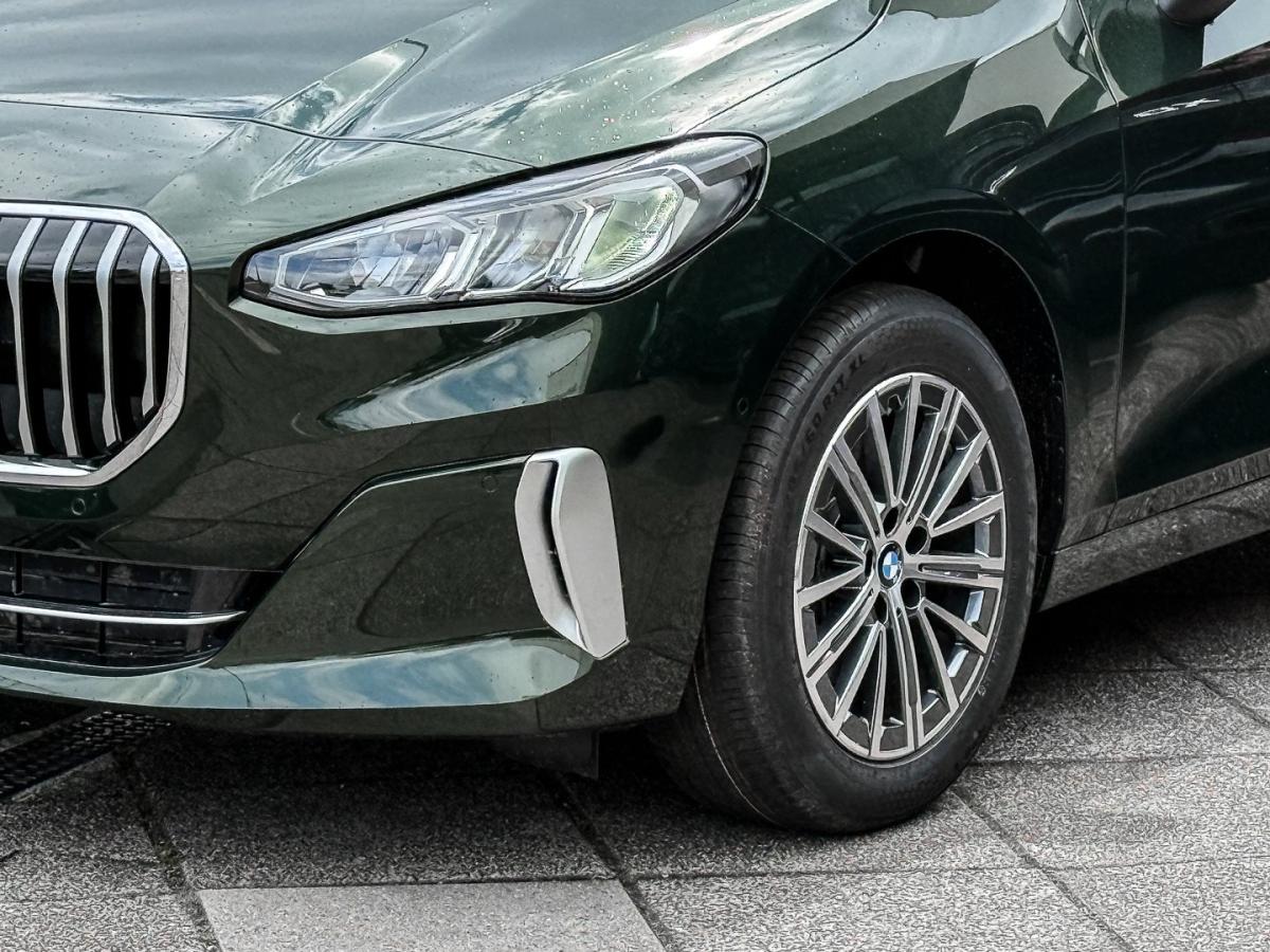 Originalaufnahme des Fahrzeugs Originalaufnahme des Fahrzeugs