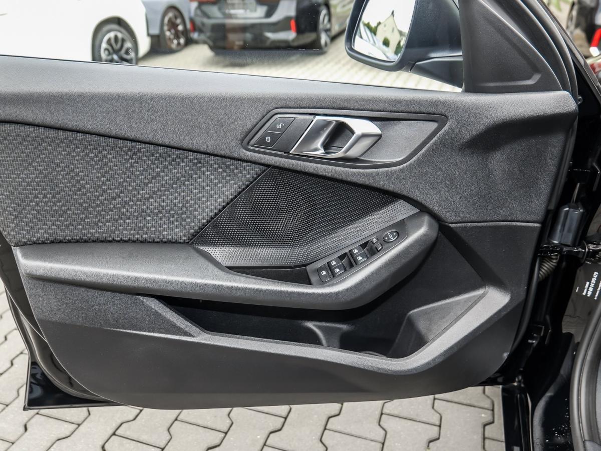 Originalaufnahme des Fahrzeugs Originalaufnahme des Fahrzeugs