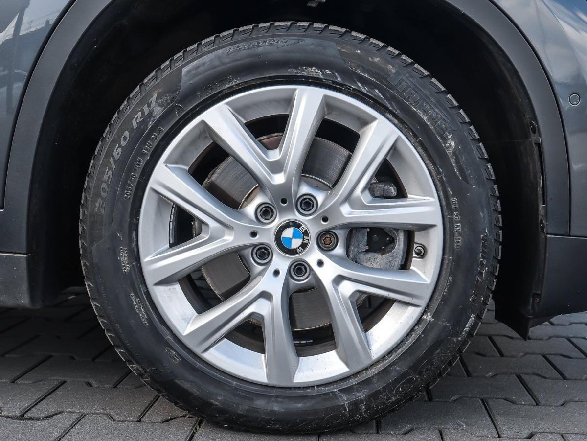 Originalaufnahme des Fahrzeugs Originalaufnahme des Fahrzeugs