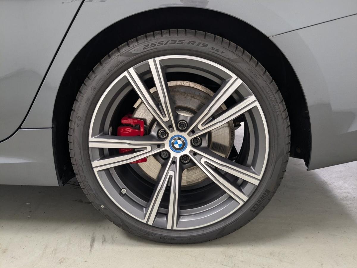 Originalaufnahme des Fahrzeugs Originalaufnahme des Fahrzeugs