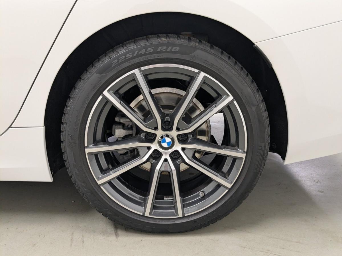 Originalaufnahme des Fahrzeugs Originalaufnahme des Fahrzeugs