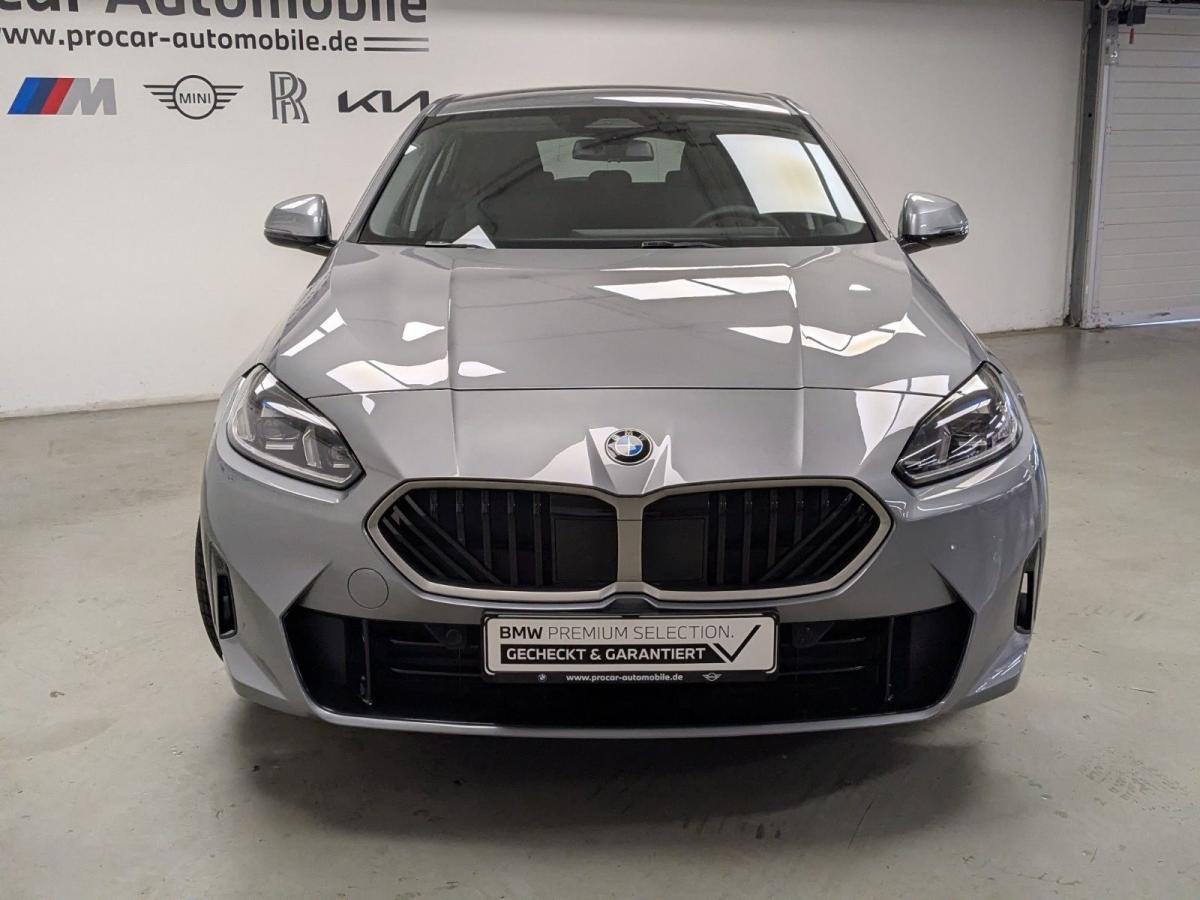 Originalaufnahme des Fahrzeugs Originalaufnahme des Fahrzeugs