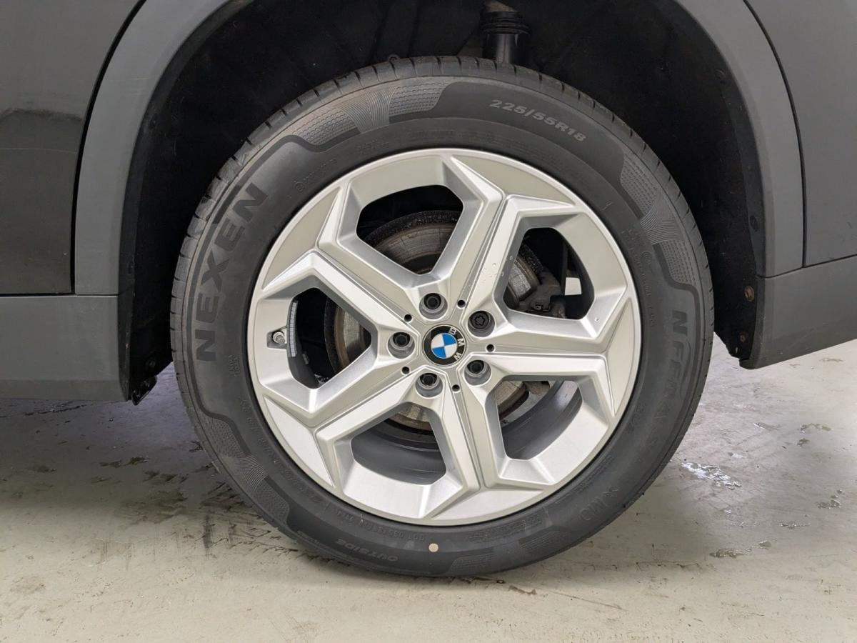 Originalaufnahme des Fahrzeugs Originalaufnahme des Fahrzeugs