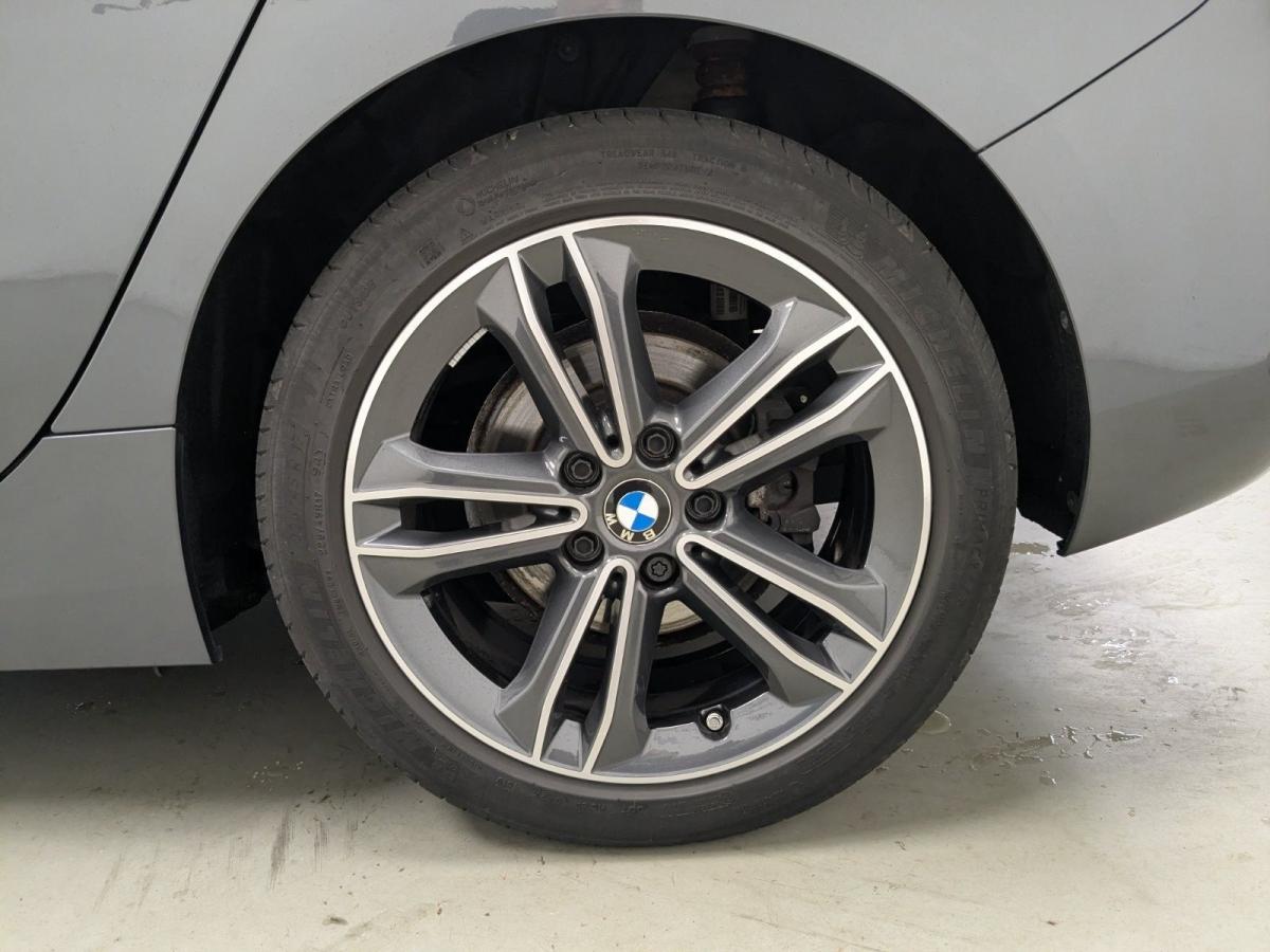 Originalaufnahme des Fahrzeugs Originalaufnahme des Fahrzeugs