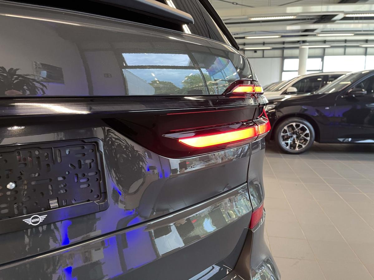 Originalaufnahme des Fahrzeugs Originalaufnahme des Fahrzeugs