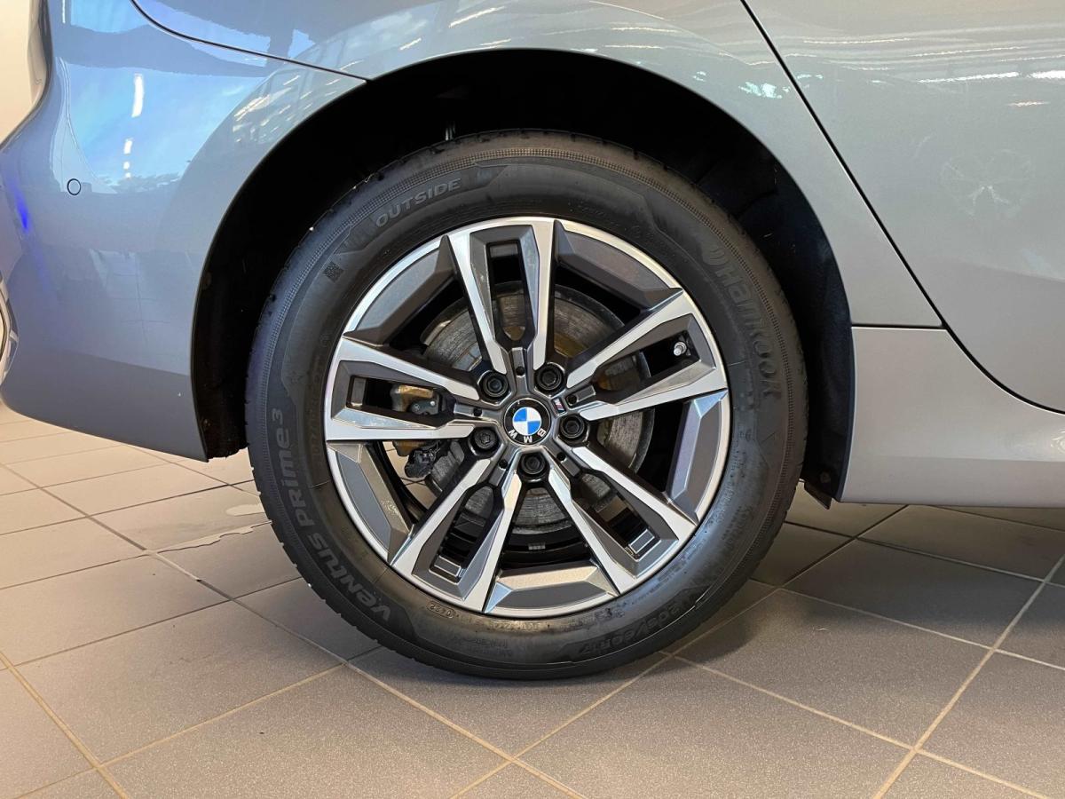 Originalaufnahme des Fahrzeugs Originalaufnahme des Fahrzeugs