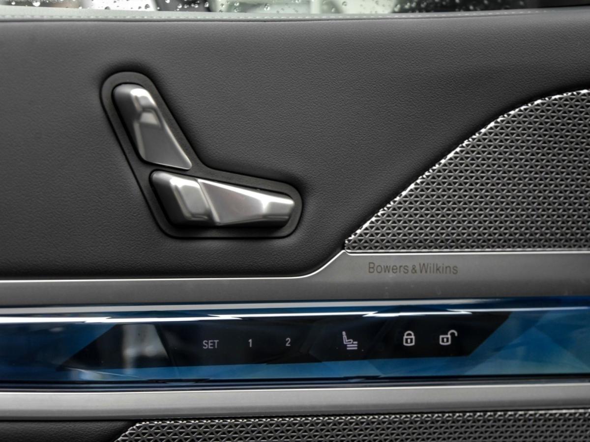 BMW 740d xDrive Limousine im Innenraum