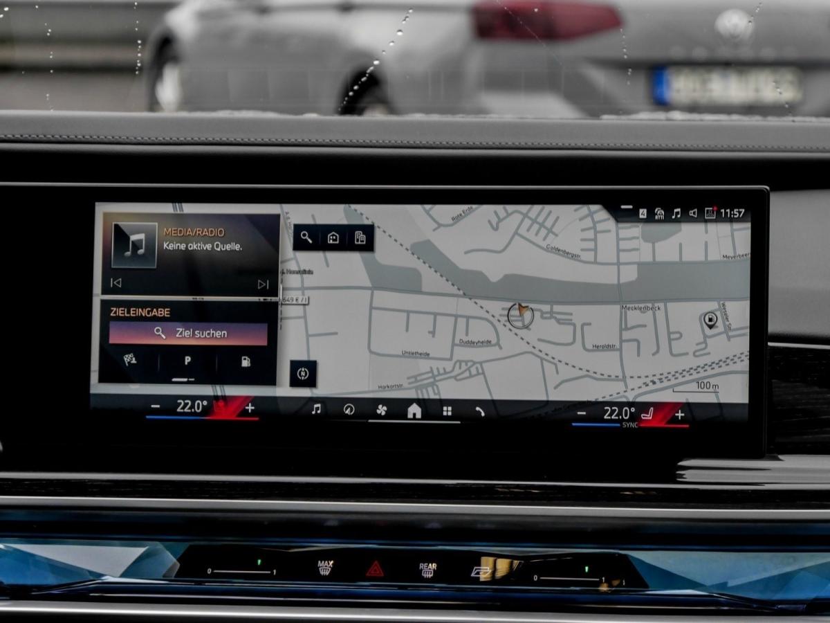 BMW 740d xDrive Limousine im Innenraum