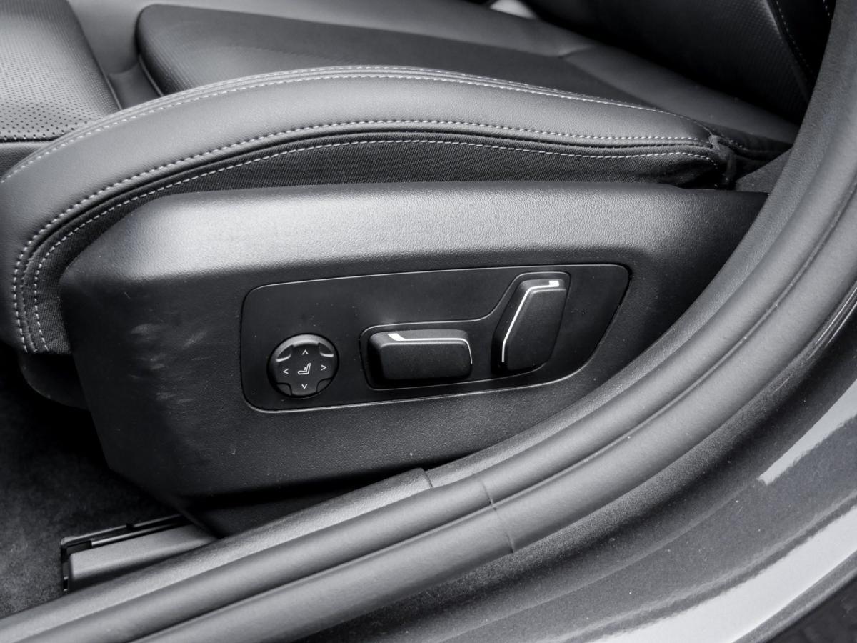 BMW 520i Touring im Innenraum