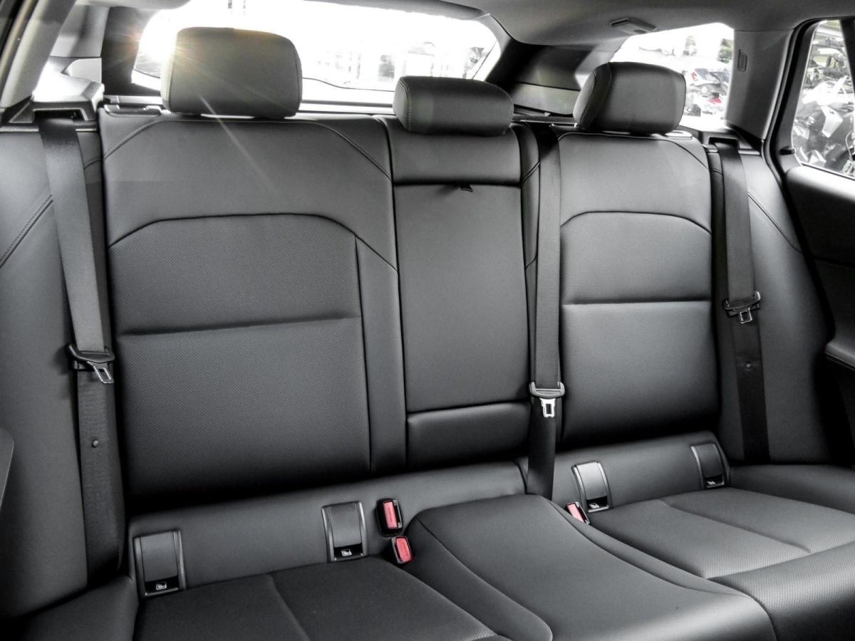 BMW 520i Touring im Innenraum
