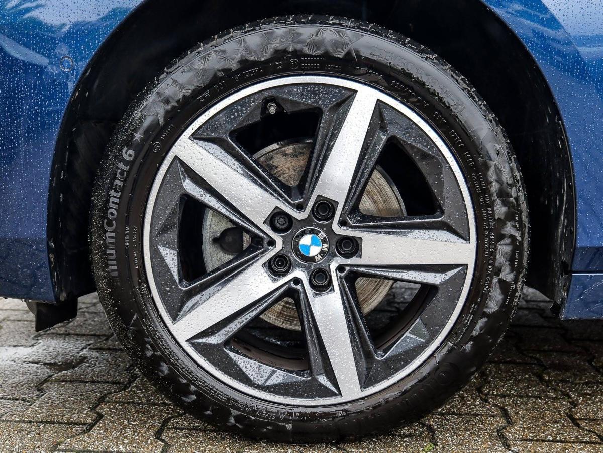 Originalaufnahme des Fahrzeugs Originalaufnahme des Fahrzeugs
