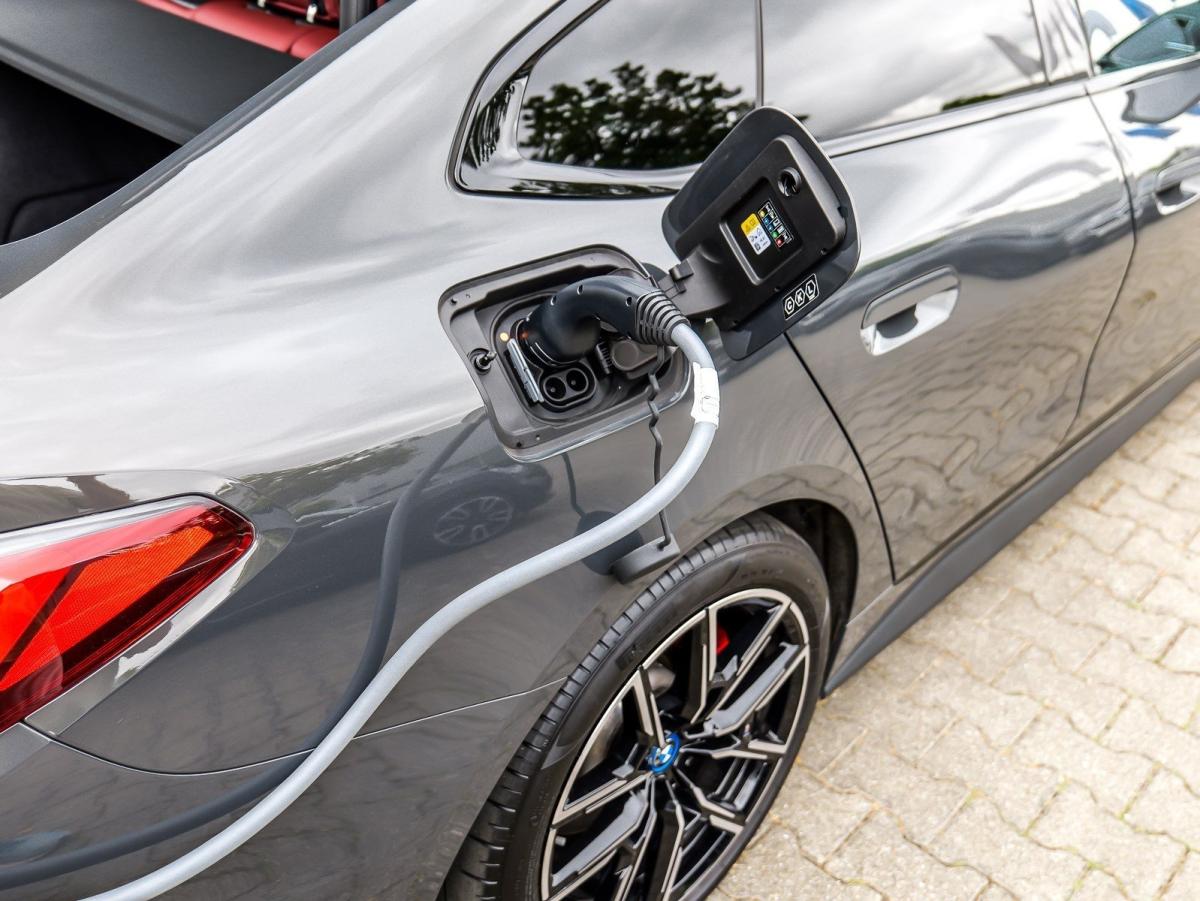 Originalaufnahme des Fahrzeugs Originalaufnahme des Fahrzeugs