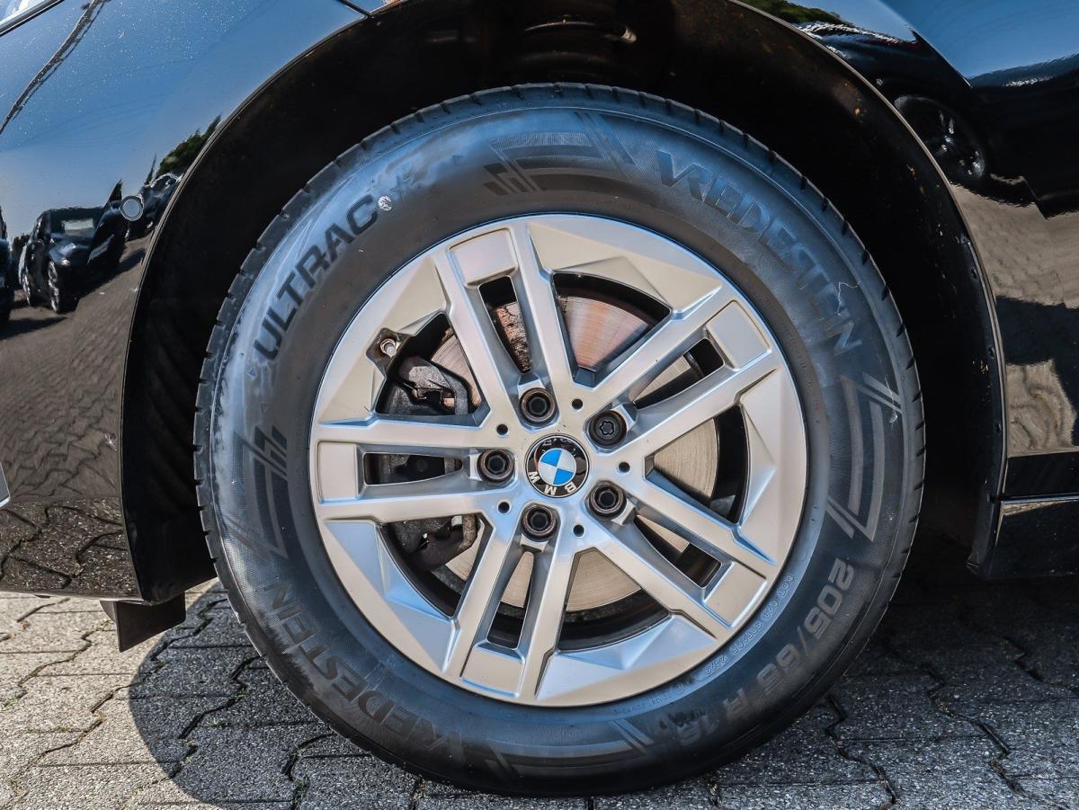 Originalaufnahme des Fahrzeugs Originalaufnahme des Fahrzeugs