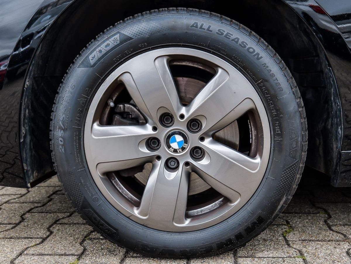 Originalaufnahme des Fahrzeugs Originalaufnahme des Fahrzeugs