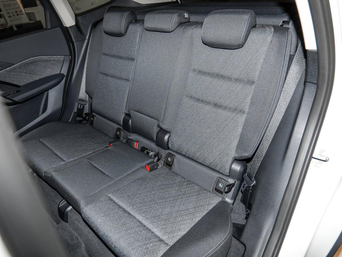 Originalaufnahme des Fahrzeugs Originalaufnahme des Fahrzeugs