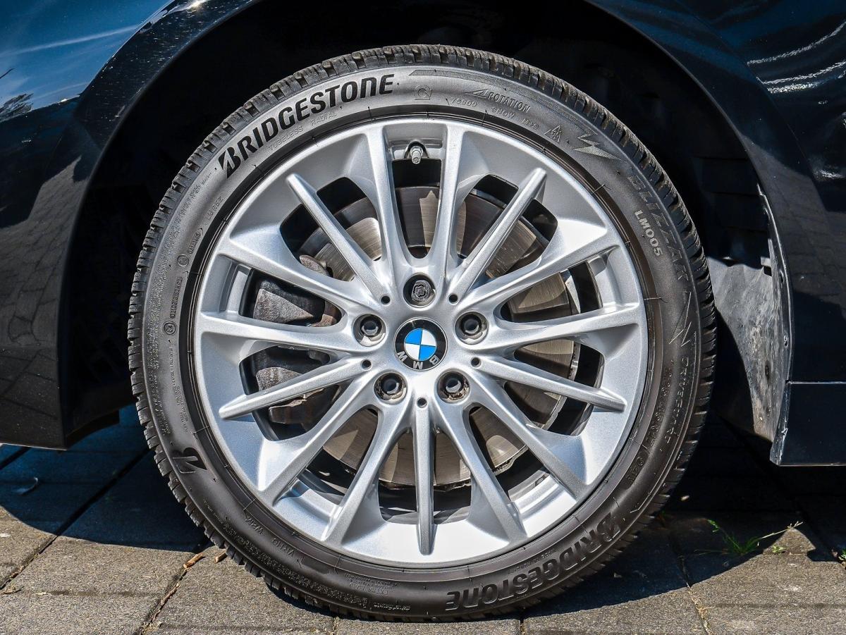 Originalaufnahme des Fahrzeugs Originalaufnahme des Fahrzeugs