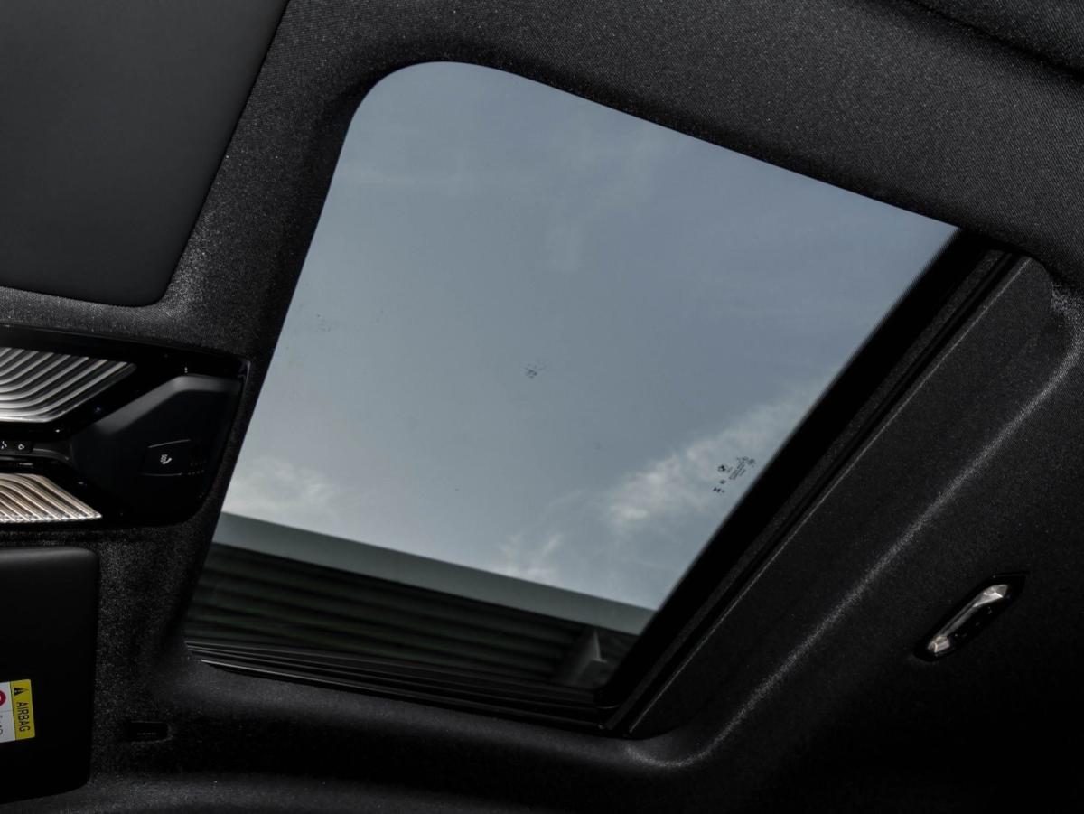 Originalaufnahme des Fahrzeugs Originalaufnahme des Fahrzeugs