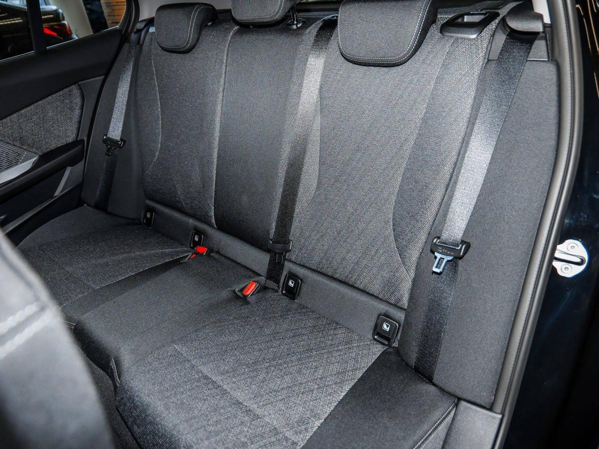 Originalaufnahme des Fahrzeugs Originalaufnahme des Fahrzeugs
