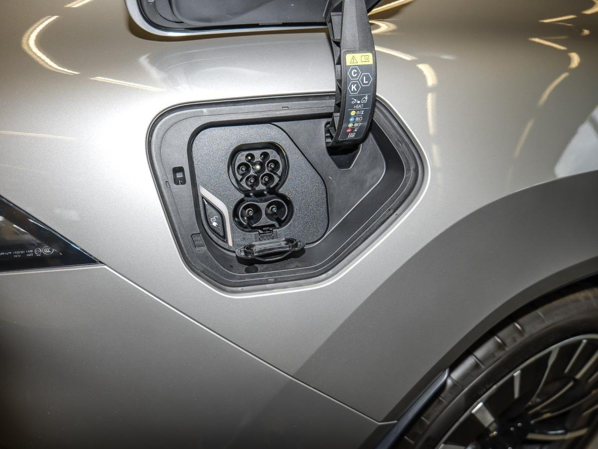 Originalaufnahme des Fahrzeugs Originalaufnahme des Fahrzeugs
