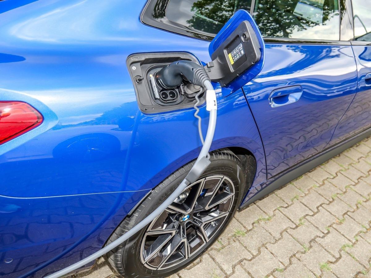 Originalaufnahme des Fahrzeugs Originalaufnahme des Fahrzeugs